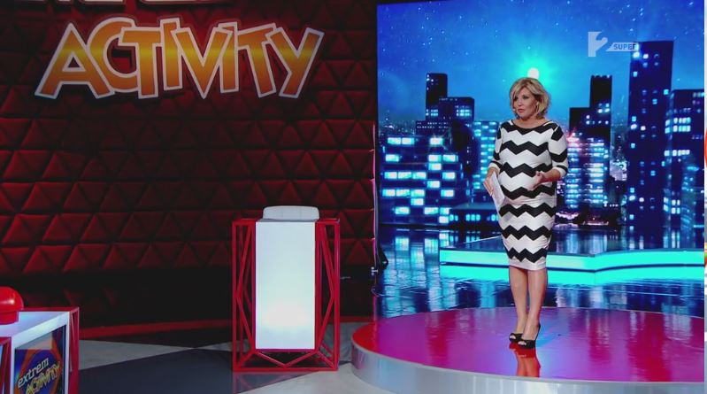 Ez a ruha hódít a sztár kismamák körében