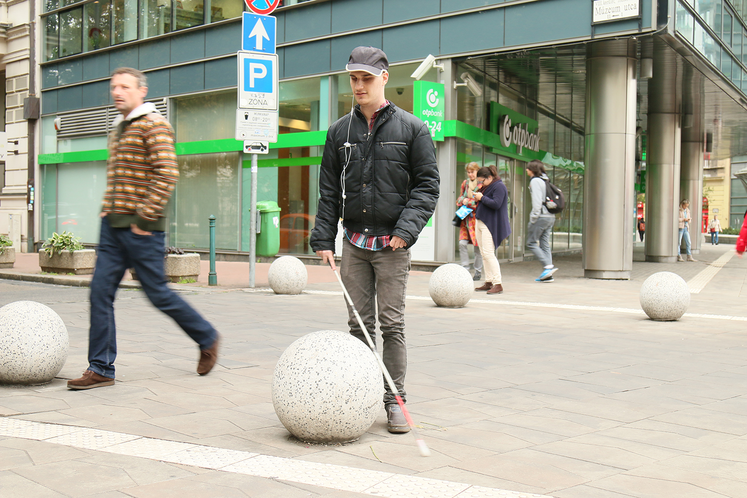 A vak ember számára Budapest egy elkeserítő akadálypálya