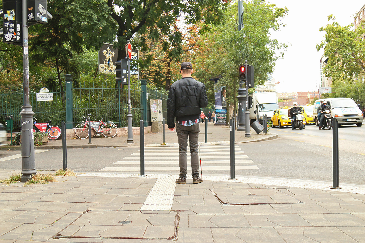 A vak ember számára Budapest egy elkeserítő akadálypálya