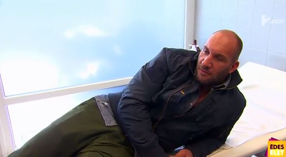 Hódi Pamela Hatalmas cicikre vágyik Hódi Pamela Hatalmas cicikre vágyik