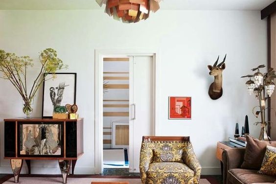 A 70-es évek stílusjegyei a mai nap is megállják a helyüket.