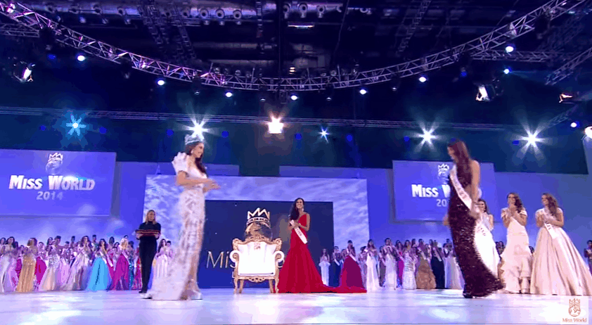 Kulcsár Edina erősen retusált képe ijesztő