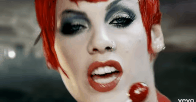 Polyák Lilla dögösen adta elő magát