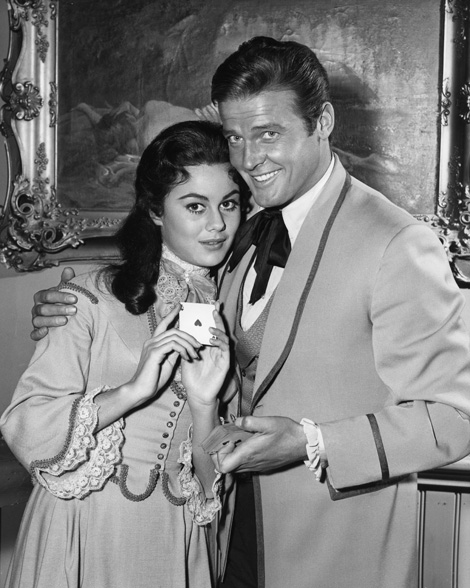 Csak az nem volt, aki nem is akart lenni – 89 éves Roger Moore