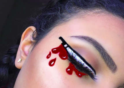 A kés-tus a legújabb halloweeni sminktrend