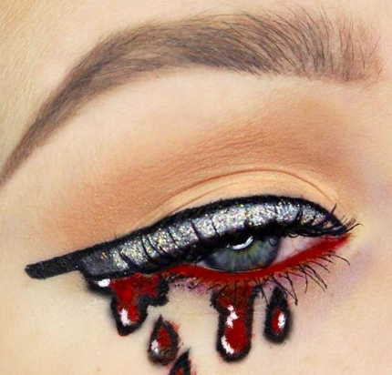 A kés-tus a legújabb halloweeni sminktrend