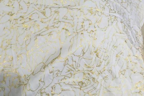 Meg akarta lepni lányát egy pólóval - orgia volt rajta