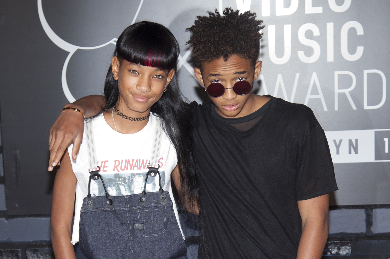 Saját bölcsességeivel kívánunk boldog születésnapot Amerika 16 éves Oravecz Nórájának, Willow Smithnek! Saját bölcsességeivel kívánunk boldog születésnapot Amerika 16 éves Oravecz Nórájának, Willow Smithnek!