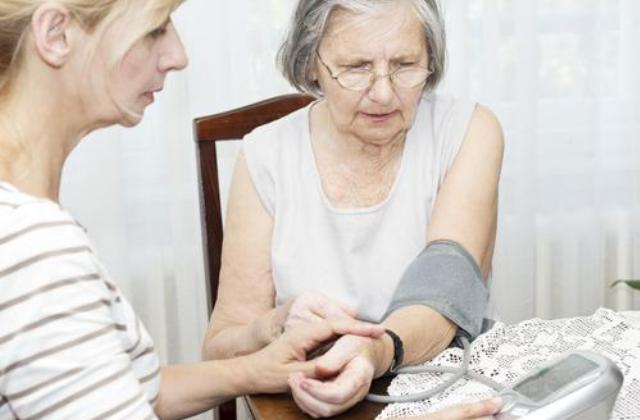 Gyógyulás szívroham után – így segíthetsz a beteg családtagon Gyógyulás szívroham után – így segíthetsz a beteg családtagon