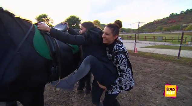 Durva: megőrült a ló Hódi Pamela alatt