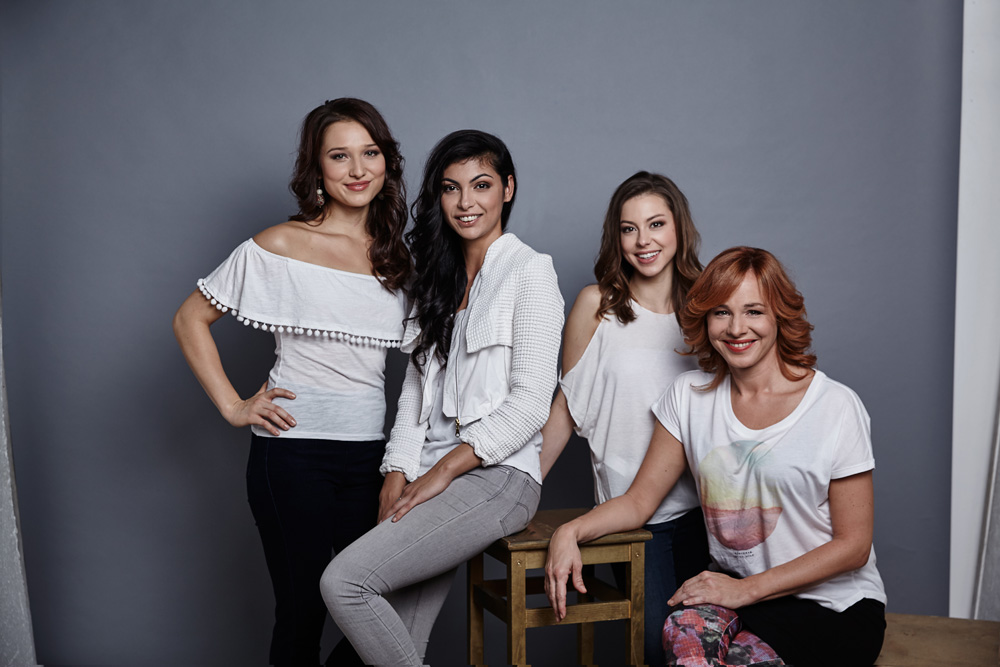 Waskovics Andrea, Farkas Franciska, Döbrösi Laura és Ónodi Eszter (Fotó: Erdőháti Áron)