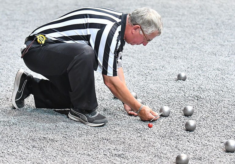 Így mérik a bírók a golyók és az 