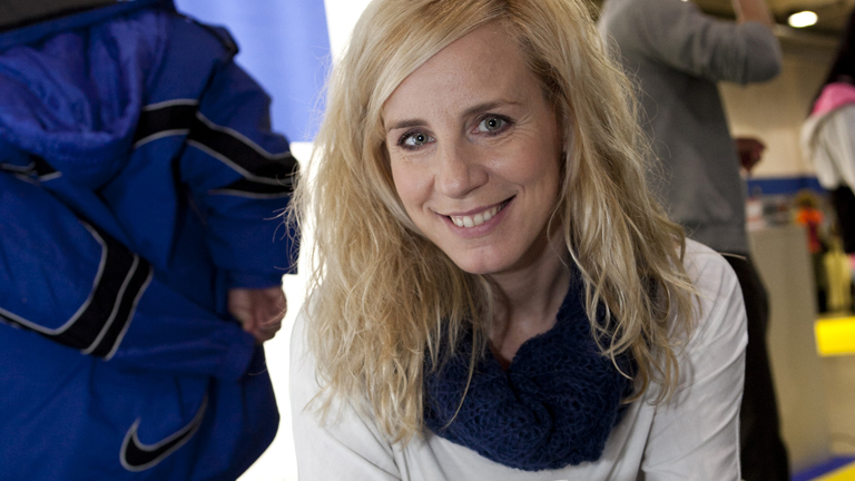 Erős Antónia figyelmet kér!