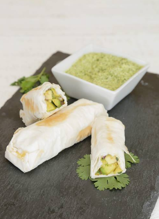 Az avokádós tojástekercsek a legfinomabb egészséges előételek, amiket csak kóstolhatsz