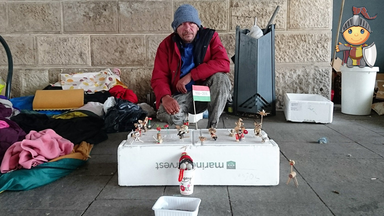 Adjkirály!: Zoli 17 éve hajléktalan, de a címe mindvégig ugyanaz volt