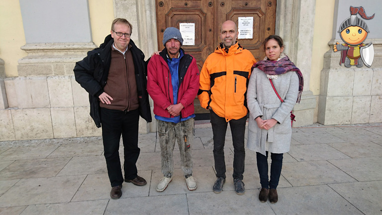 Adjkirály!: Zoli 17 éve hajléktalan, de a címe mindvégig ugyanaz volt