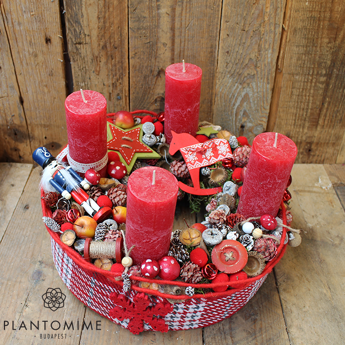 Ezektől leesik az állad! 20 adventi koszorú ajtóra és asztalra