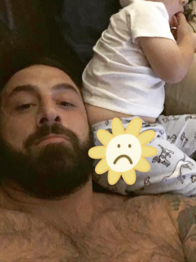 Ezeknek az apukáknak tutira nem ez a legjobb napjuk - vicces fotók Ezeknek az apukáknak tutira nem ez a legjobb napjuk - vicces fotók