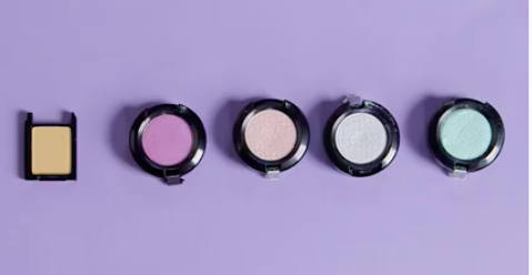 Így készíts szivárványos pirosítót saját kezűleg