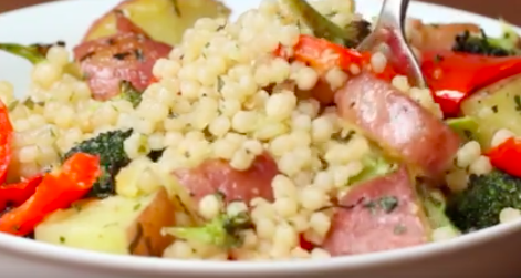 Egészséges ebéd: sült zöldséges kuszkusz