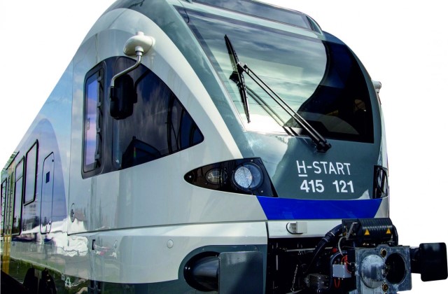 Elővárosi vonatokkal pótolják az IC-ket