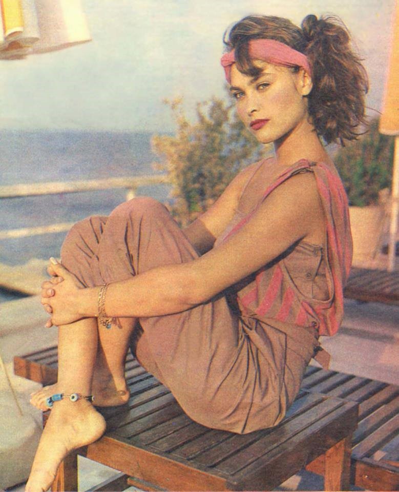 Jó csaj volt a Szultána 53 éves sztárja, Hülya Avsar