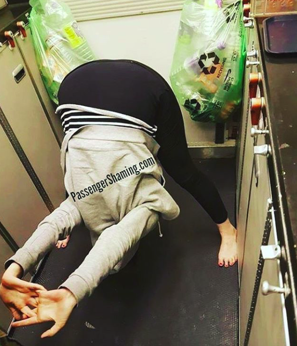 10 utas, aki rémálommá tette a repülést - vicces fotók