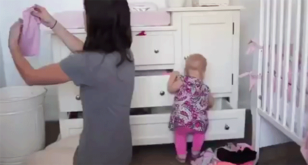 Ha négy gyereked van, az emberek bolondnak néznek Ha négy gyereked van, az emberek bolondnak néznek