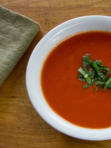 Ennél gyorsabban és egyszerűbben nem készülhet paradicsomleves