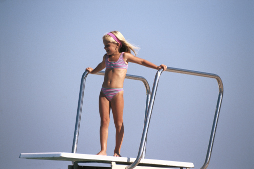 A fiatalok fele szorongásban él. Miért ne tenné?!