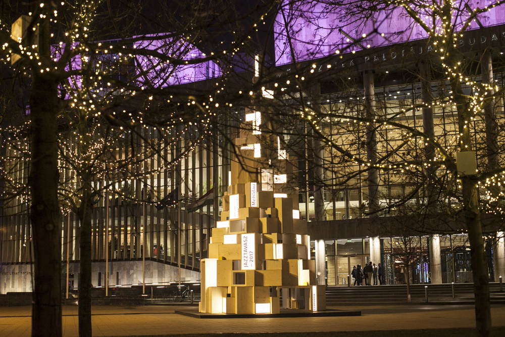 Sosem volt ragyogóbb Budapest mint most! - fotók