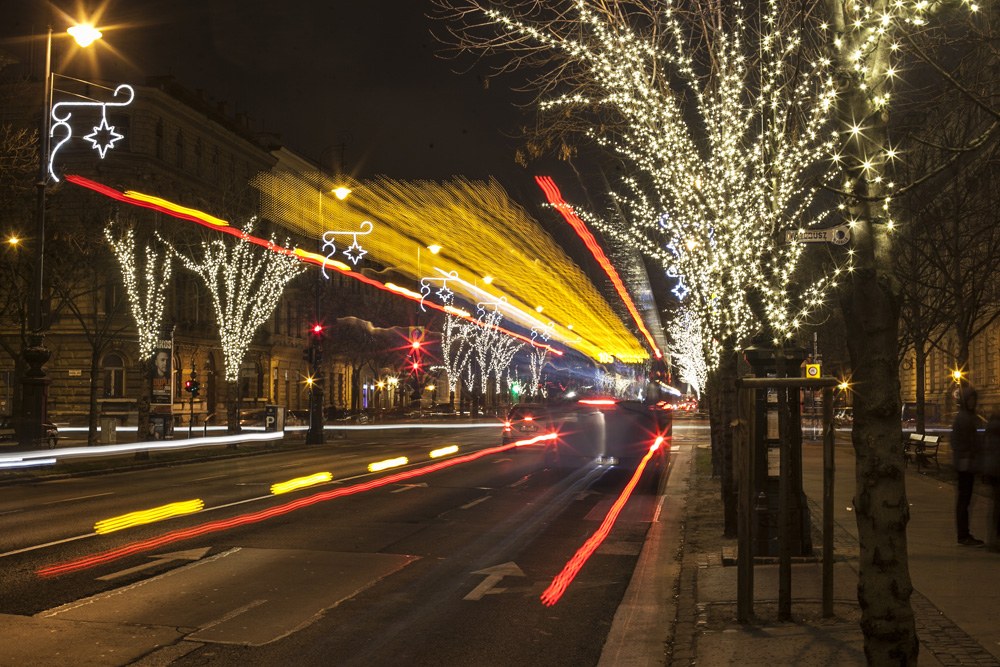 Sosem volt ragyogóbb Budapest mint most! - fotók