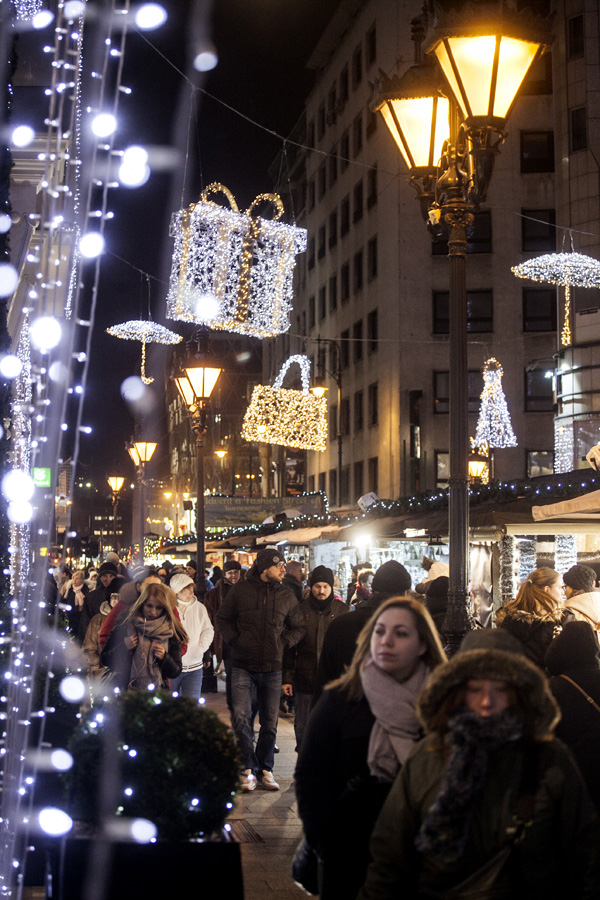 Sosem volt ragyogóbb Budapest mint most! - fotók