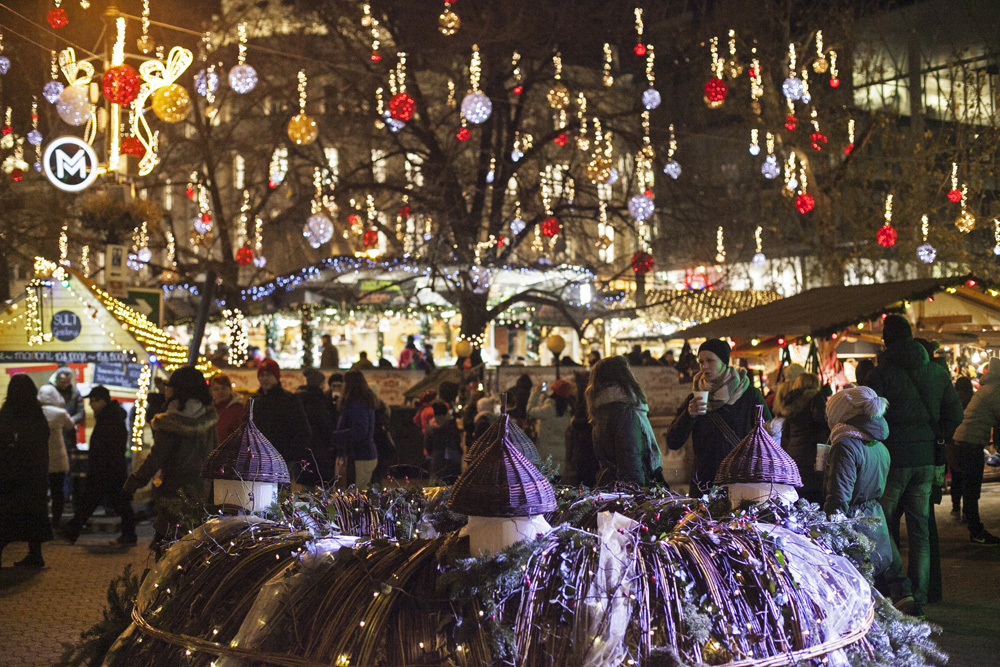 Sosem volt ragyogóbb Budapest mint most! - fotók
