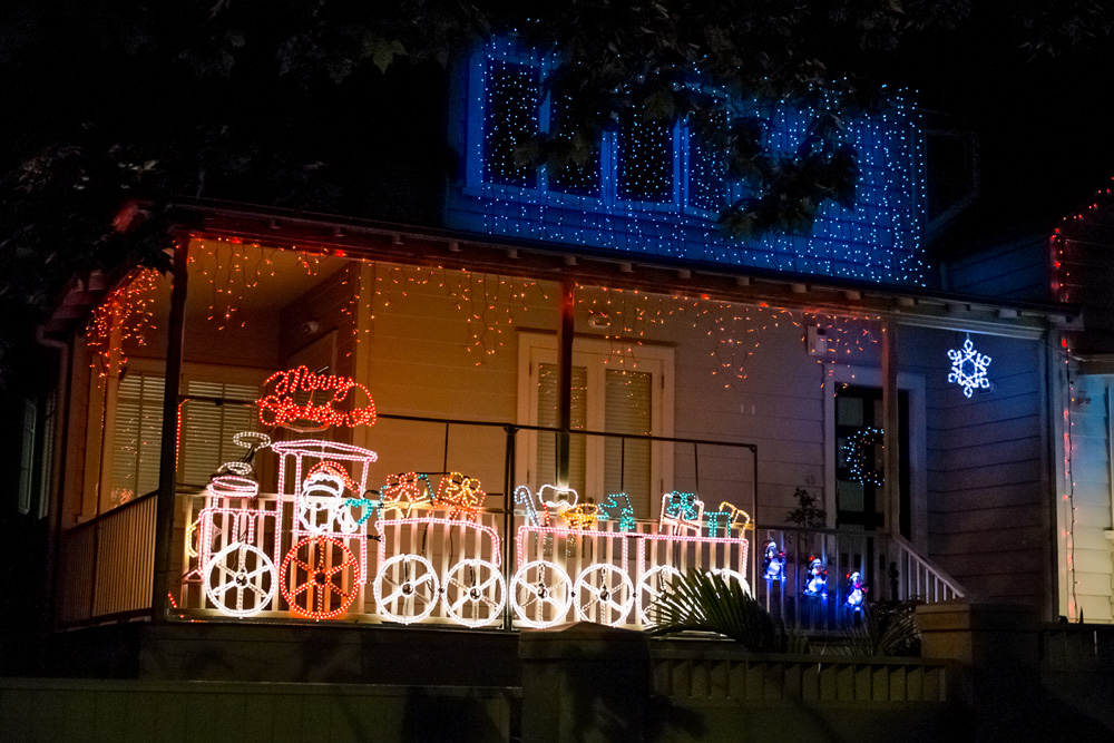 Franklin Road, a hely ahol a szomszédok sportot űznek a karácsonyi dekorációból Franklin Road, a hely ahol a szomszédok sportot űznek a karácsonyi dekorációból