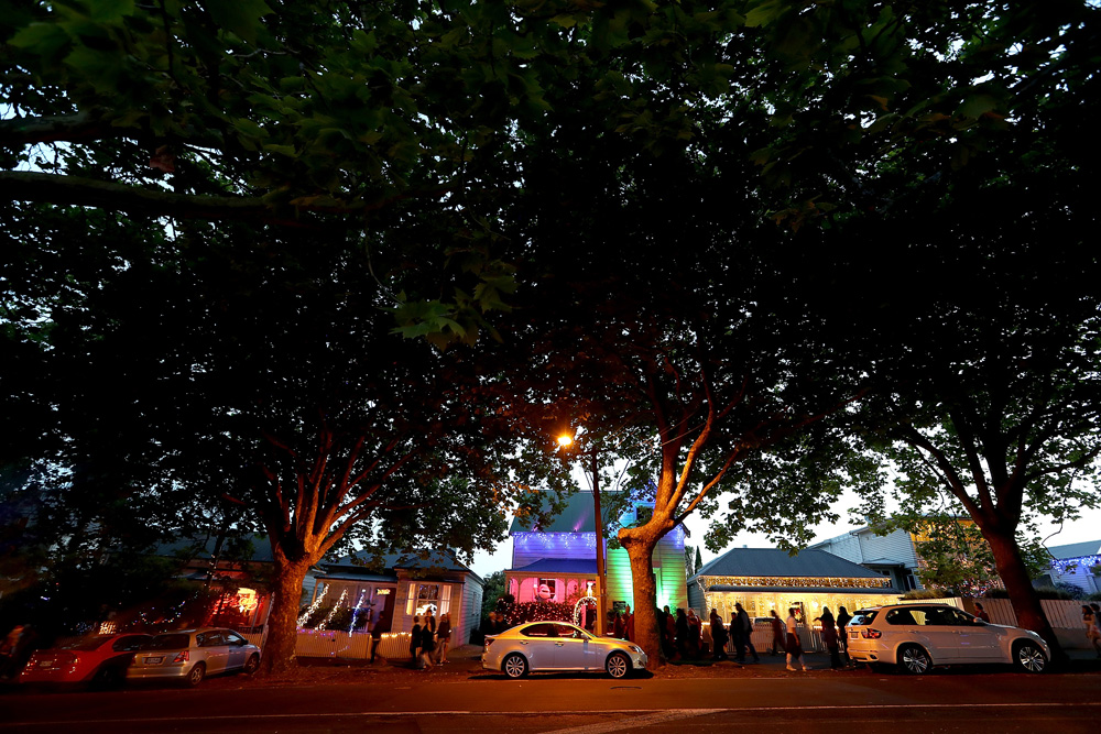 Franklin Road, a hely ahol a szomszédok sportot űznek a karácsonyi dekorációból Franklin Road, a hely ahol a szomszédok sportot űznek a karácsonyi dekorációból