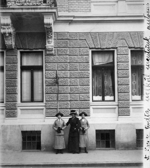 Ilyenek voltak a magyar lányok és asszonyok 1917-ben - galéria