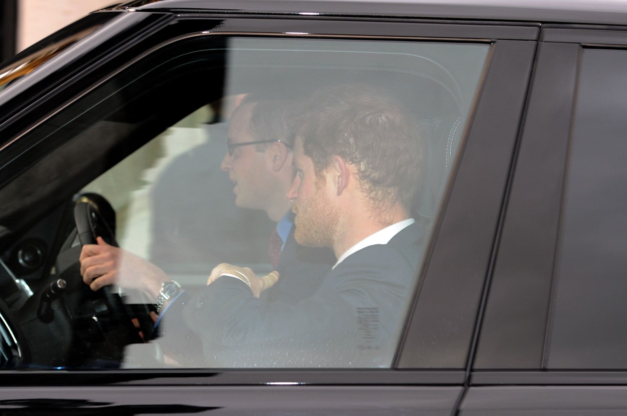 György herceg ellopta a show-t a királynő partiján - fotók György herceg ellopta a show-t a királynő partiján - fotók