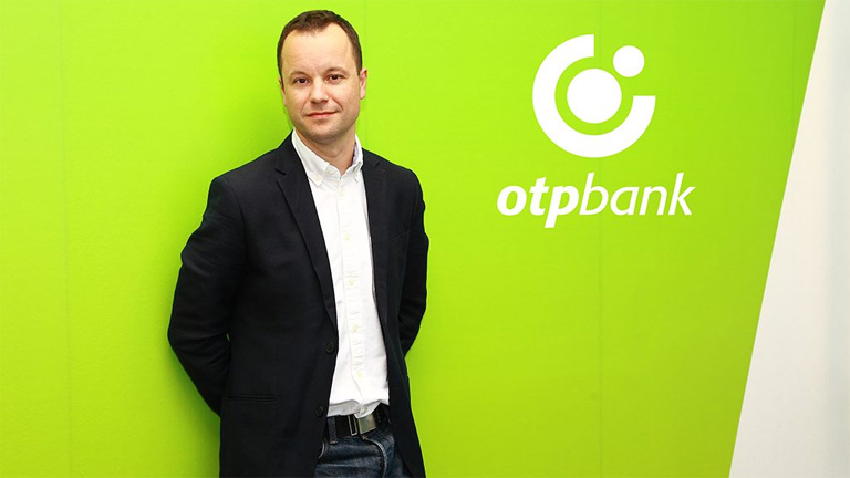 Filmre kerültek az OTP-s ügyintézők