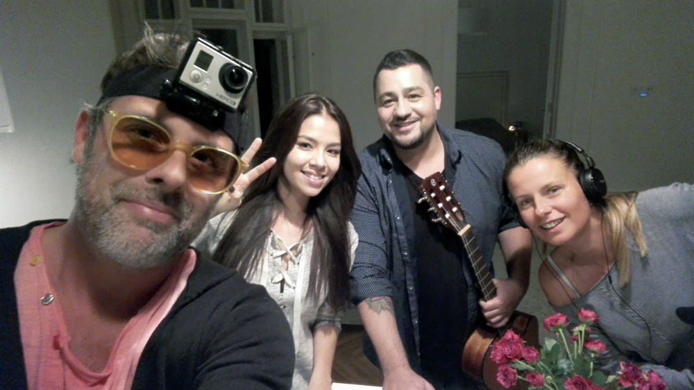 Caramel és a felesége őszintén a gondjaikról