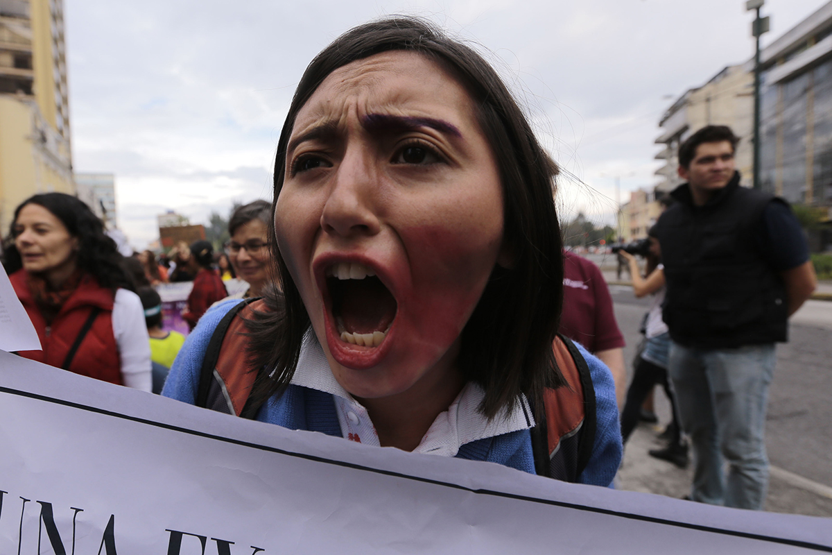 Éljenek a nők, akik nem maradnak többé csendben!