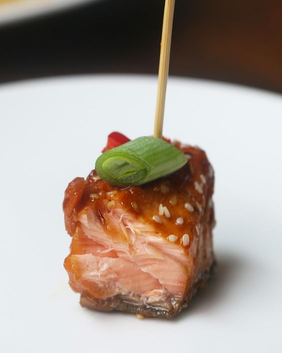 Készíts pikáns, teriyaki szószos lazacfalatokat!