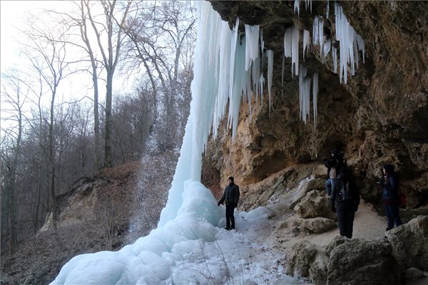 Megfagyott lillafüredi vízesés - elképesztő fotók