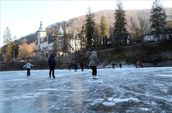 Megfagyott lillafüredi vízesés - elképesztő fotók