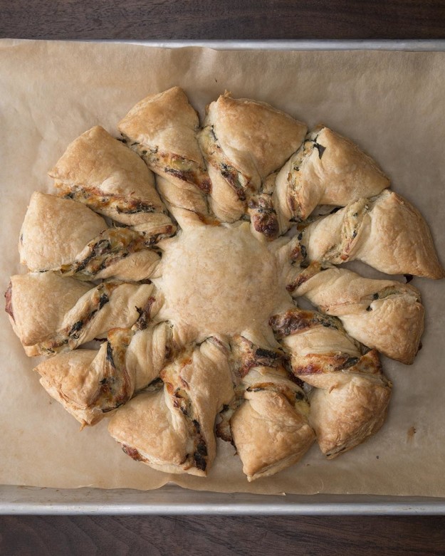 Isteni spenótos-articsókás kenyér, amiből mindenkinek jut egy falat Isteni spenótos-articsókás kenyér, amiből mindenkinek jut egy falat