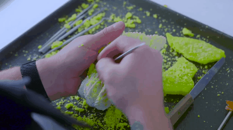 Mark Zuckerberg magyar kutyája menő kis szobrot kapott