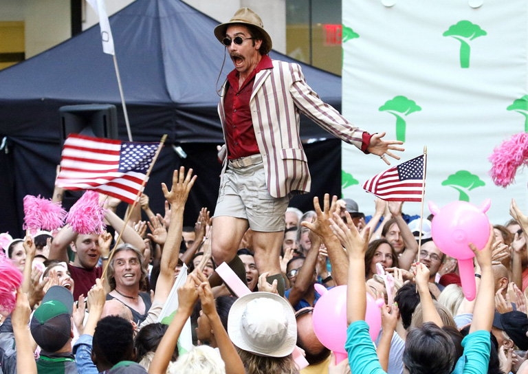 Jake Gyllenhaal az Okja c. filmben (Fotó: Profimedia)