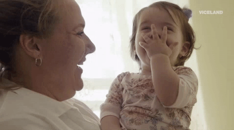 Szűnj meg létezni – 9 parancsolat facebookozáshoz friss anyáknak Szűnj meg létezni – 9 parancsolat facebookozáshoz friss anyáknak