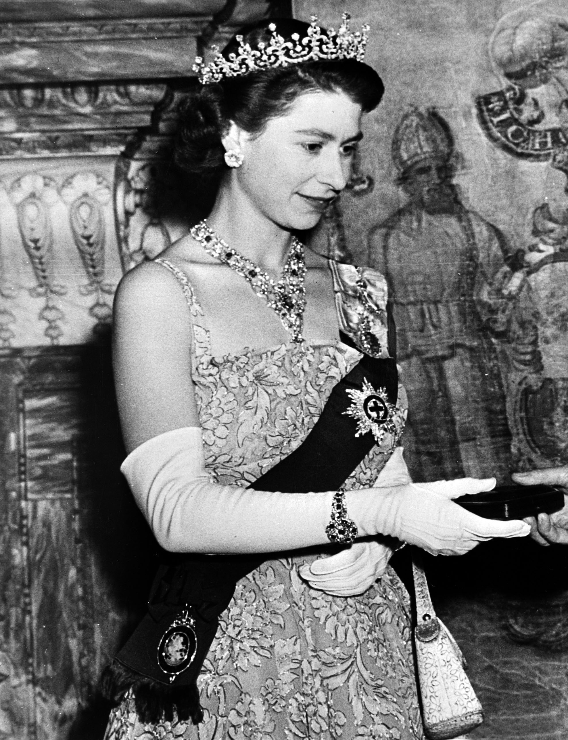 65 éve koronázták meg II. Erzsébetet 65 éve koronázták meg II. Erzsébetet