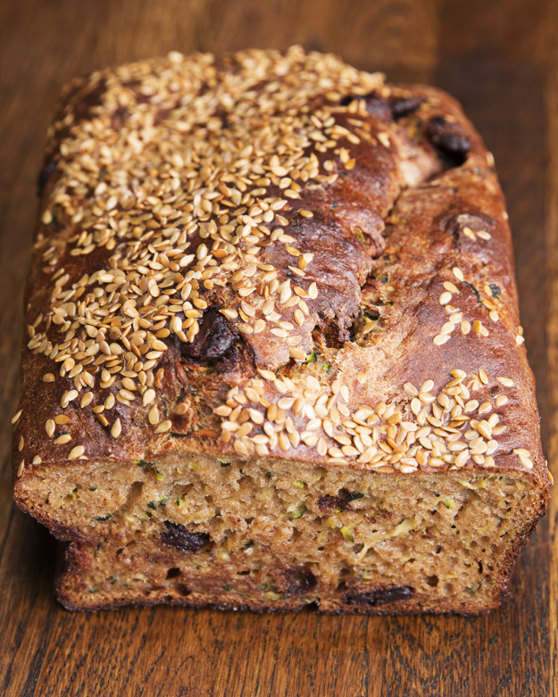 Csupacsokis cukkinikenyér